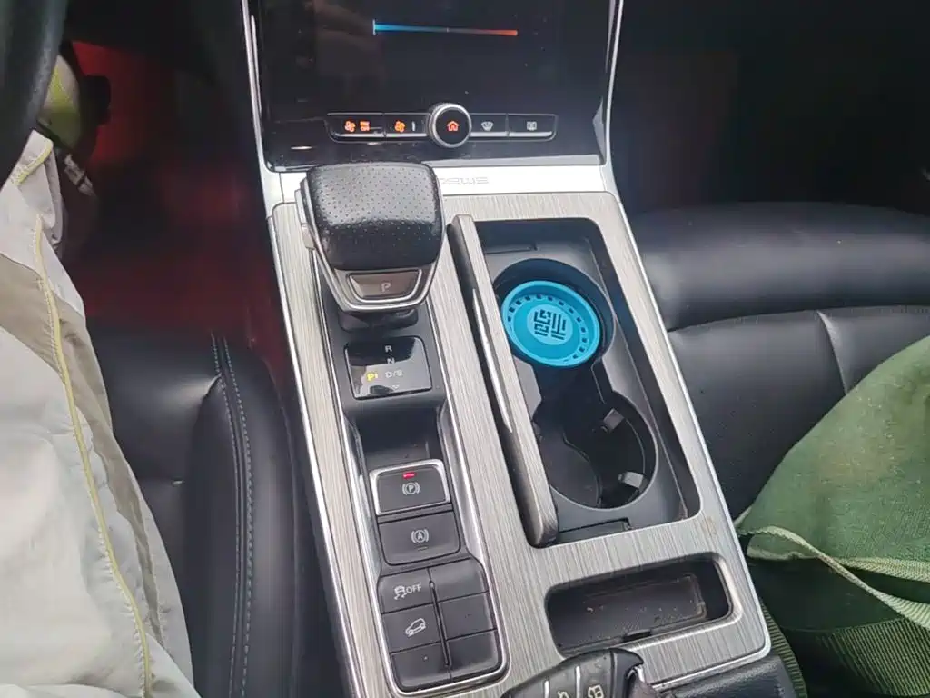 Roewe RX5 — миниатюра 14