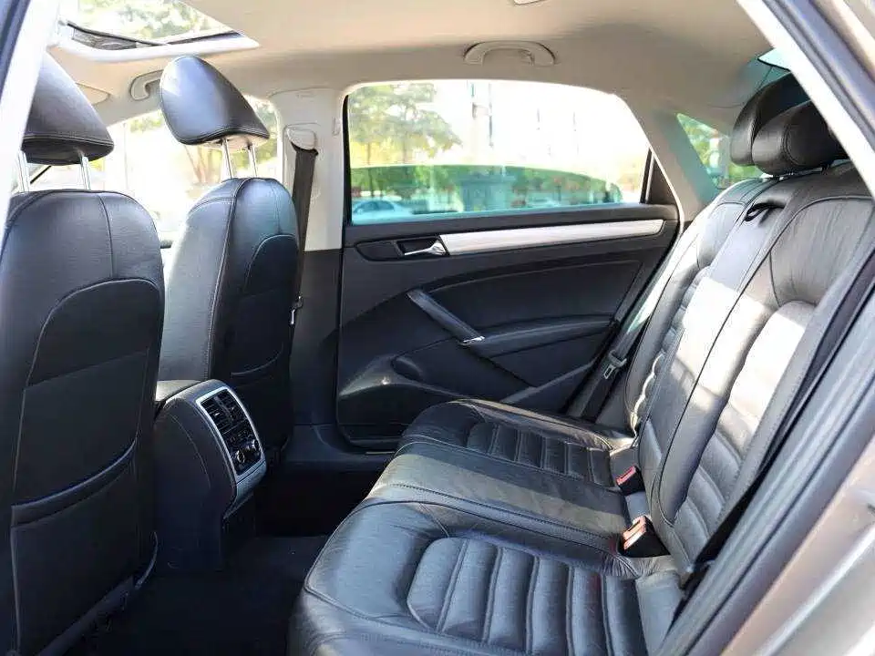 Volkswagen Passat — миниатюра 13