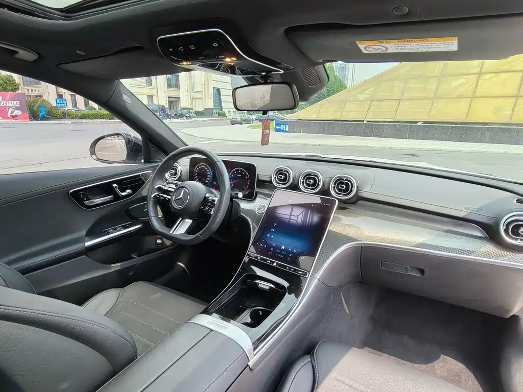 Mercedes-Benz C-Class — миниатюра 12