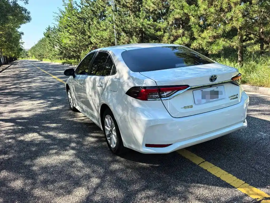 Toyota Corolla — миниатюра 9