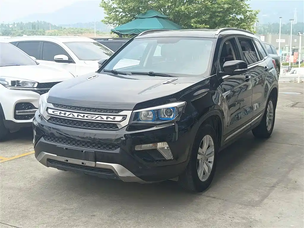 Changan CS75 2016 2.0L Manual Luxury Type China V