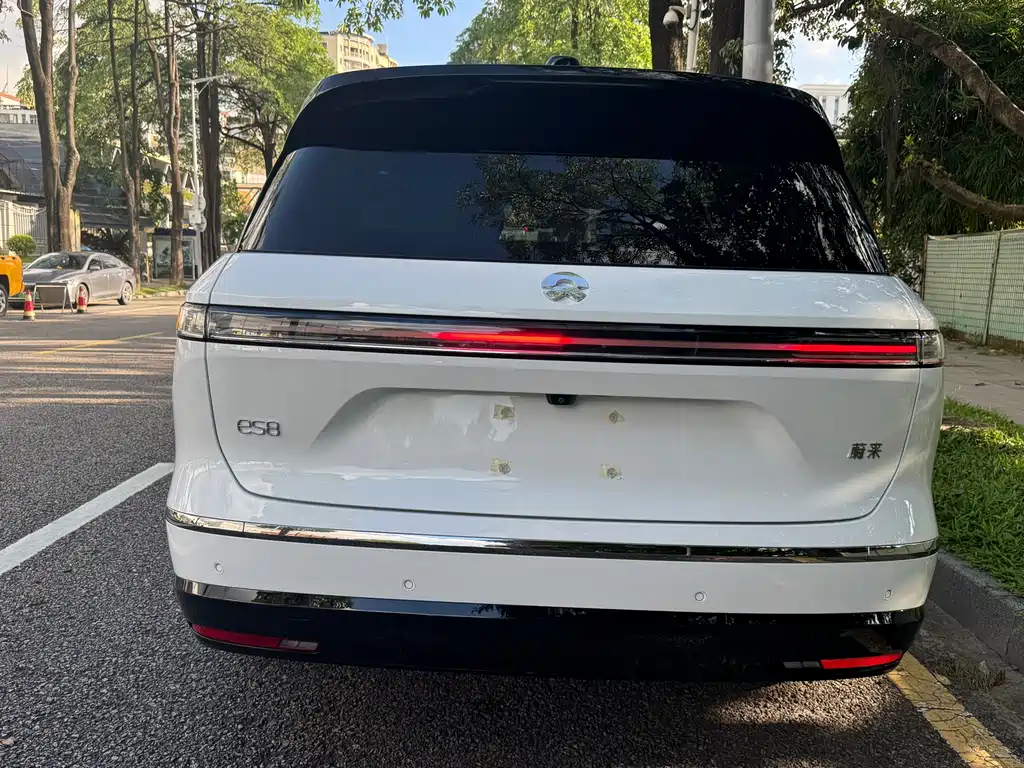 NIO ES8 2026 мест Executive Luxury