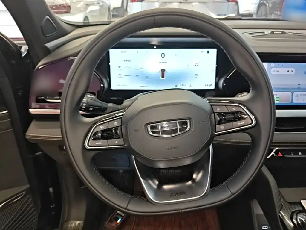 Geely Xingyue L — миниатюра 11