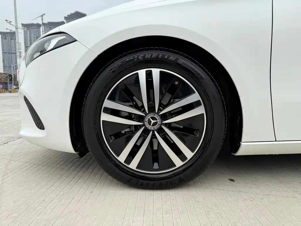 MERCEDES-BENZ A CLASS