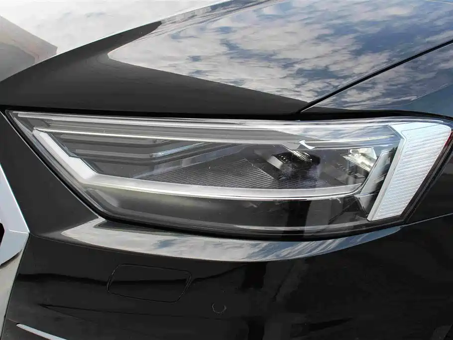 Audi A8 — миниатюра 16