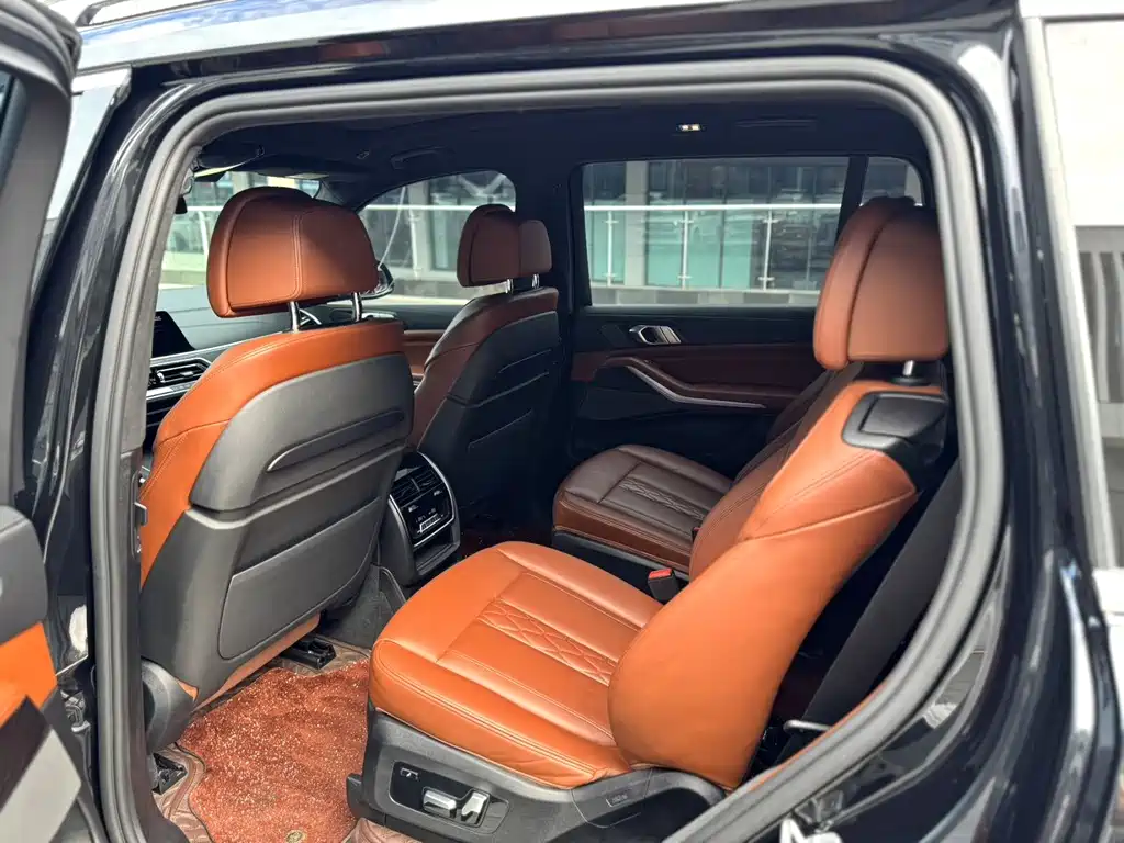 BMW X7 2020 xDrive40i Premium Luxury