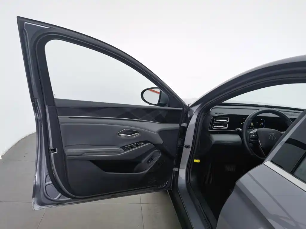 BYD Qin L L 2024 DM-i 80KM Lead