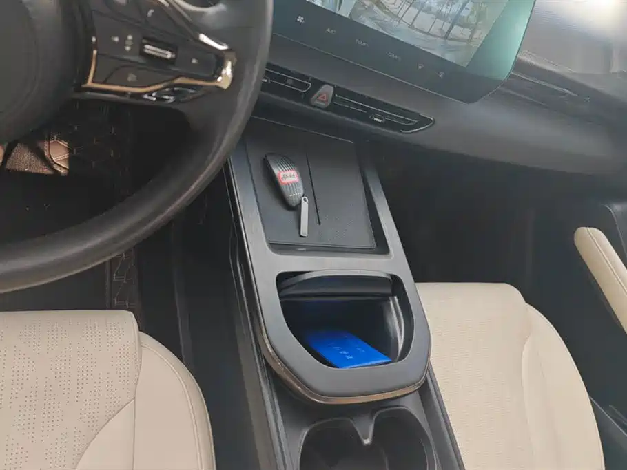 Haval Xiaolong — миниатюра 16
