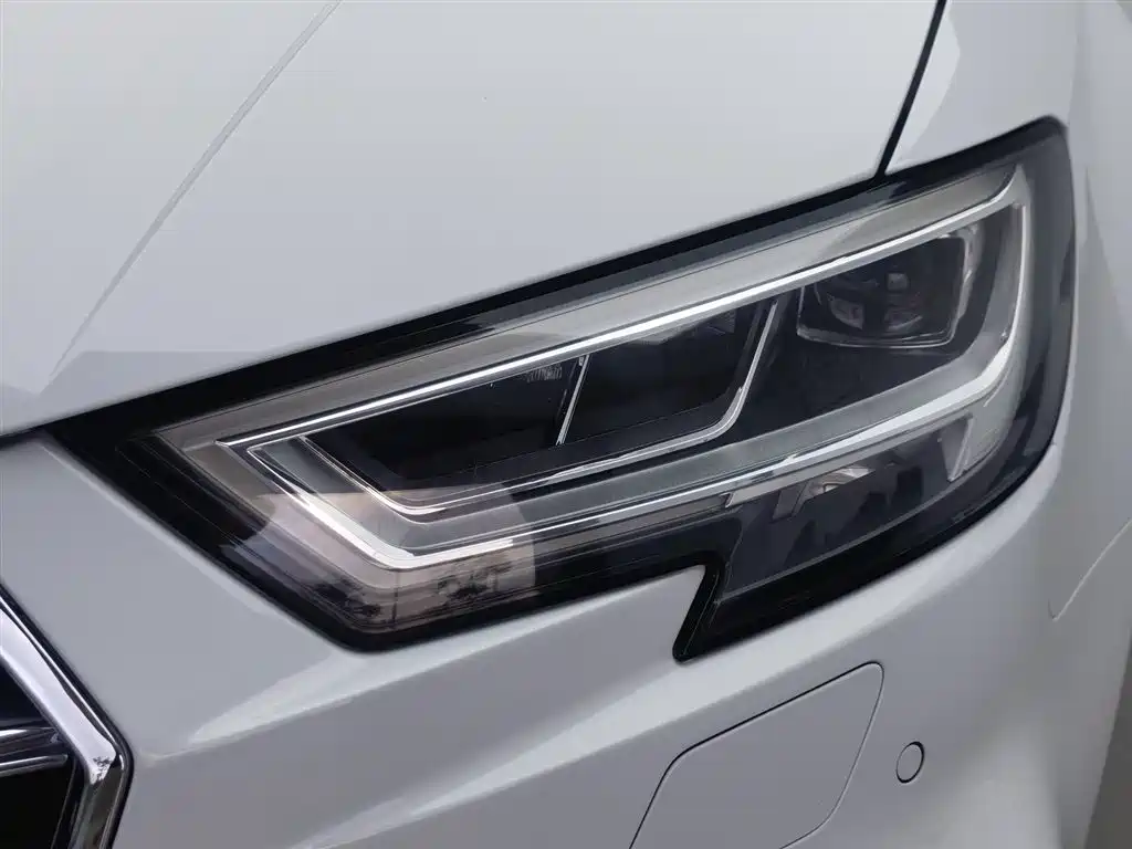 Audi A3 2020 Limousine 35 TFSI Fashion VI