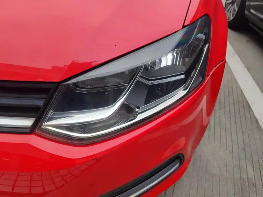 Volkswagen Polo — миниатюра 5
