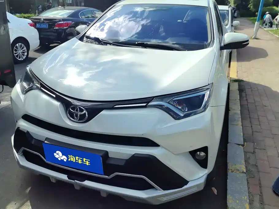 Toyota RAV4 — миниатюра 2