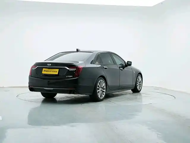 Cadillac CT6 — миниатюра 8