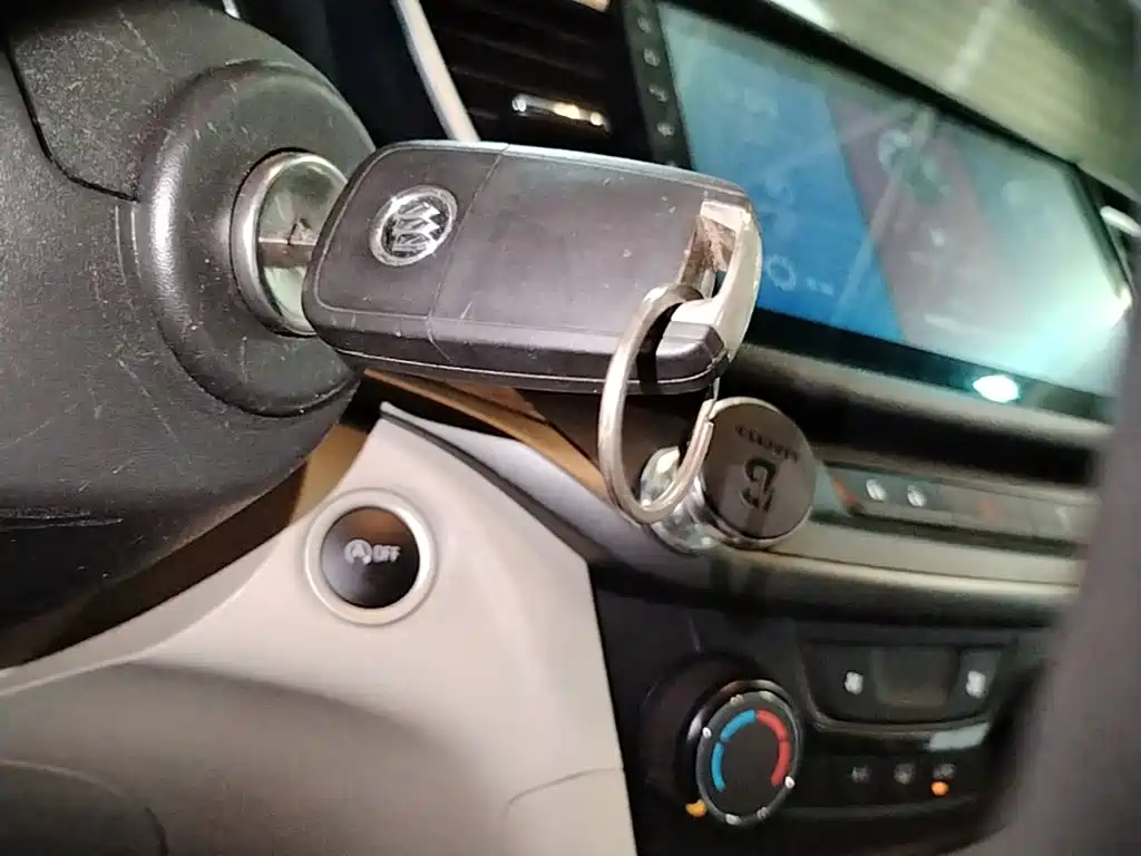 Buick Excelle — миниатюра 8