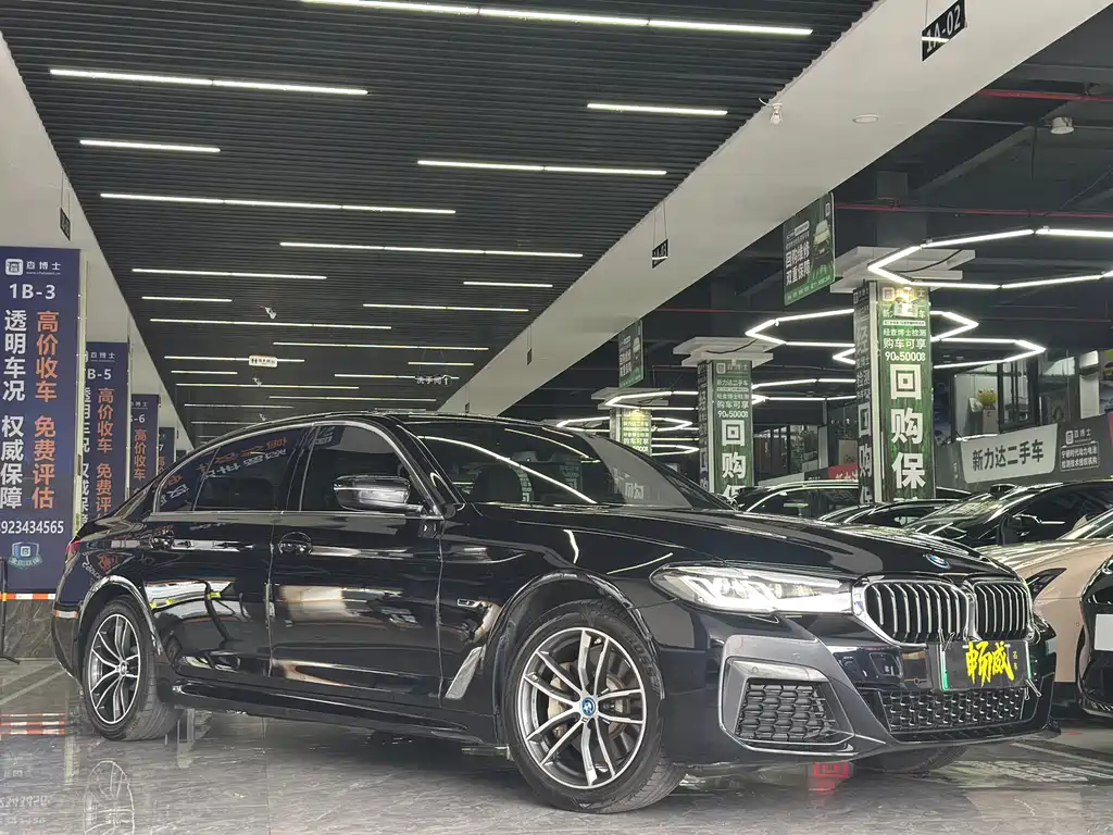 BMW 5 Series 5 2022 535Le M Sport