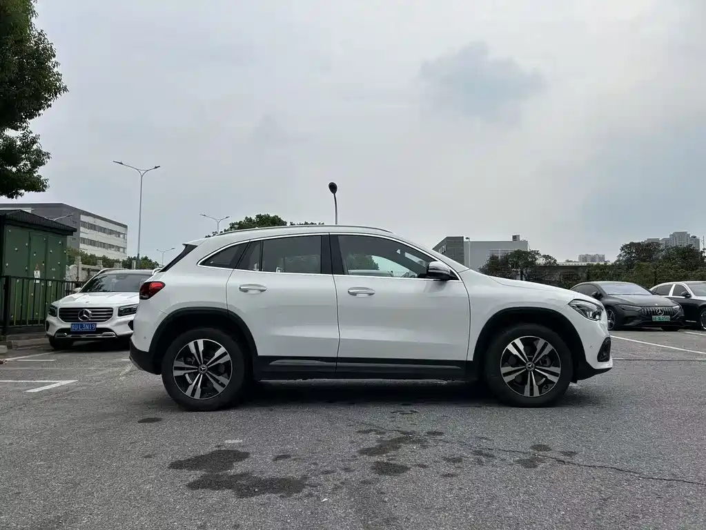 Mercedes-Benz GLA — миниатюра 4