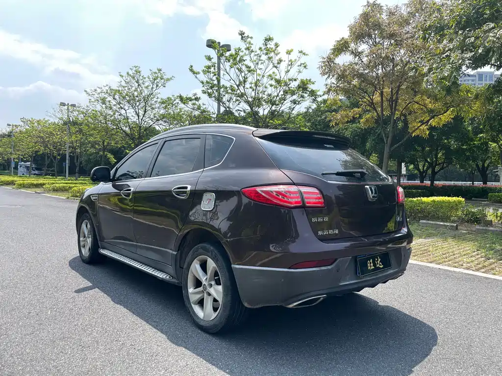Luxgen Big 7 SUV — миниатюра 7