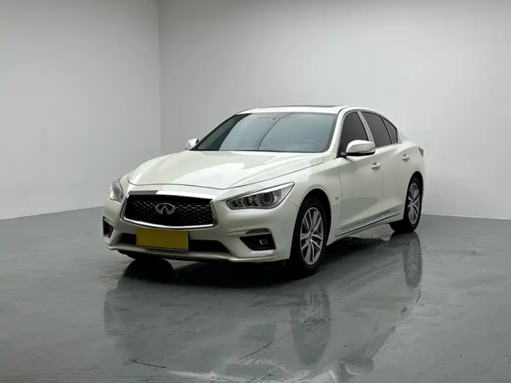 Infiniti Q50L