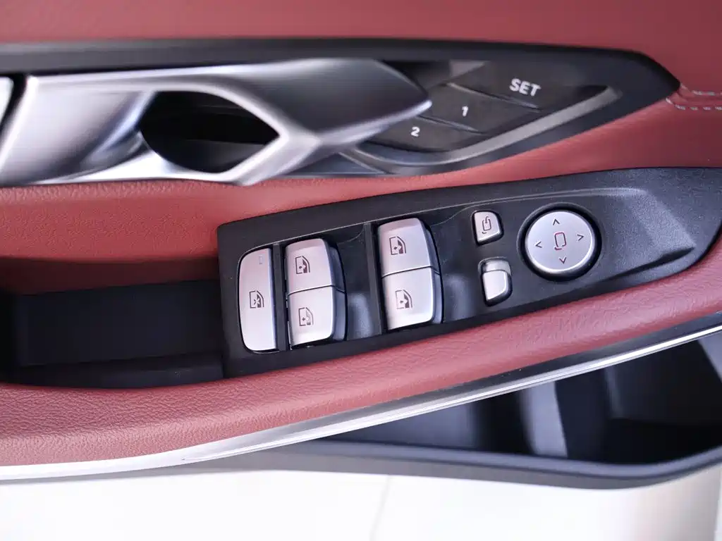 BMW 3 Series — миниатюра 17