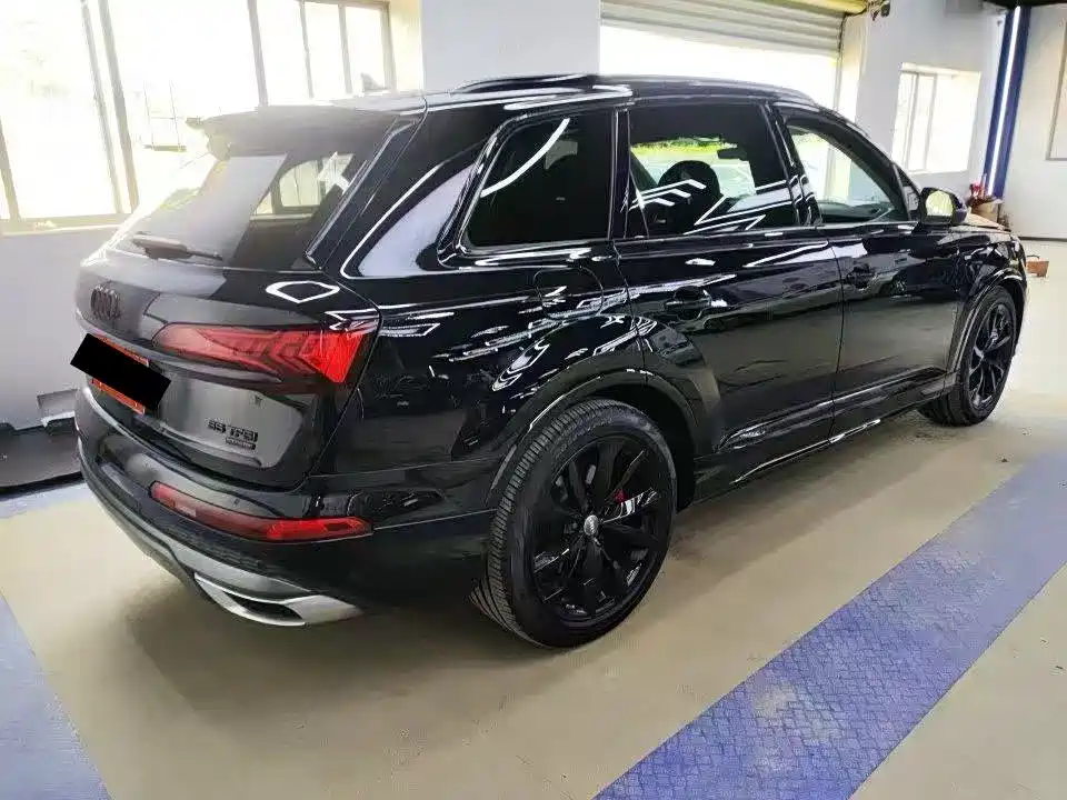 Audi Q7 — миниатюра 5