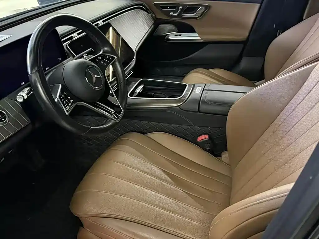 Mercedes-Benz E-Class — миниатюра 12
