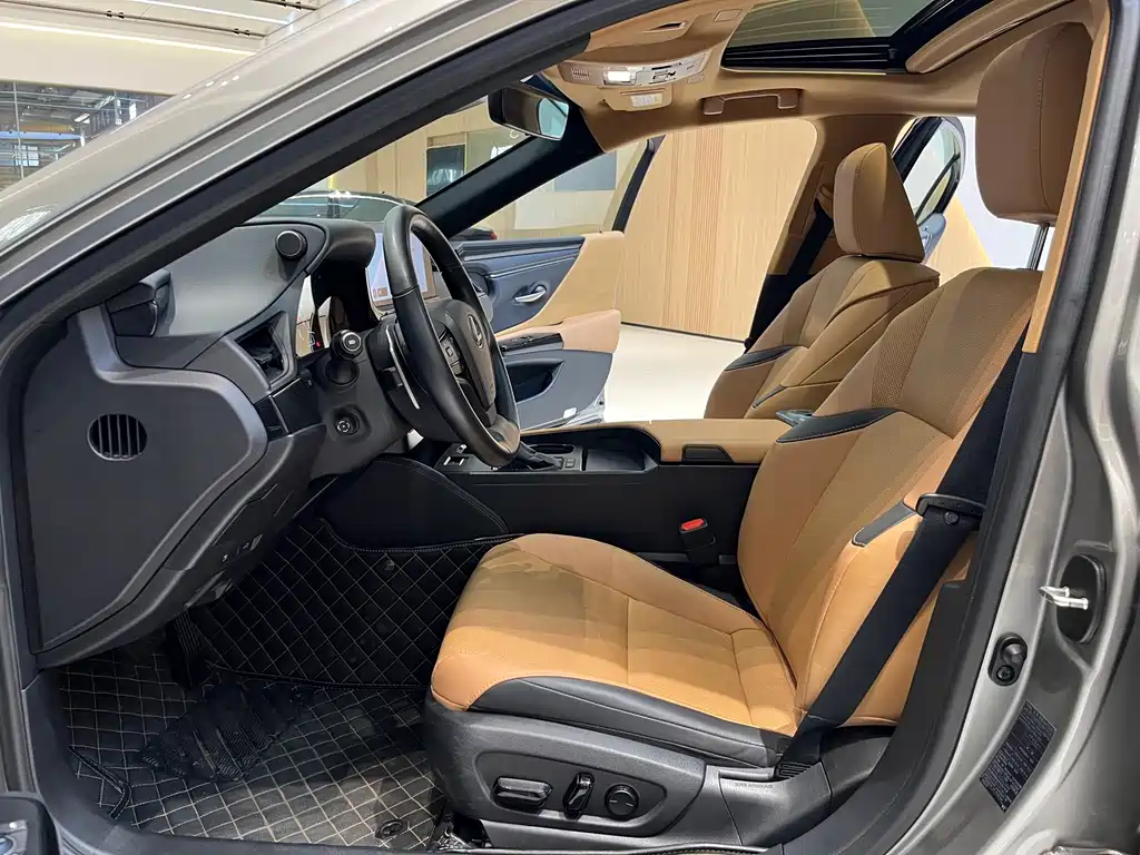 Lexus ES 2023 200