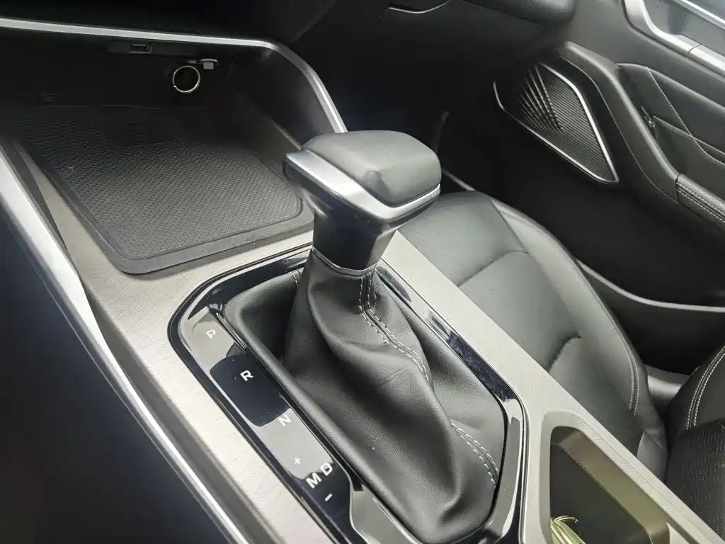 Geely Emgrand — миниатюра 13