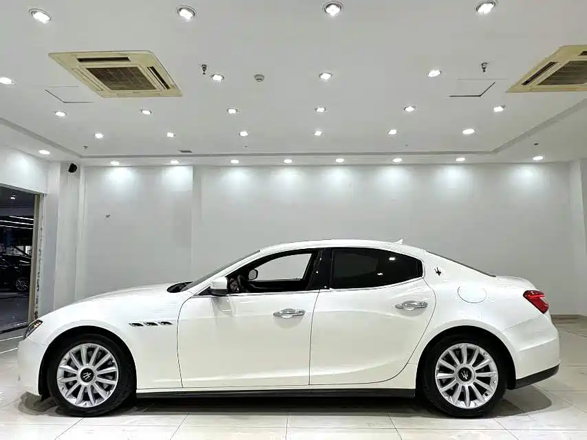 Maserati Ghibli 2017 3.0T Standard