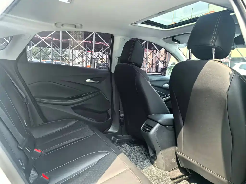 Buick Verano — миниатюра 13