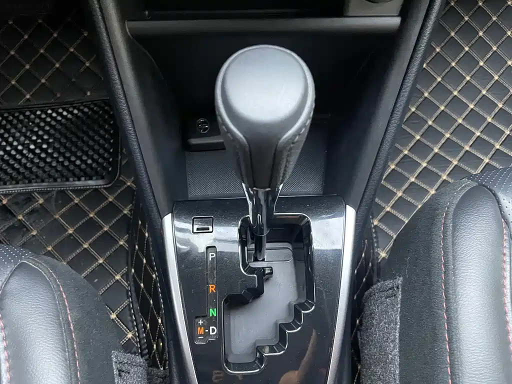 Toyota Yaris L — миниатюра 34