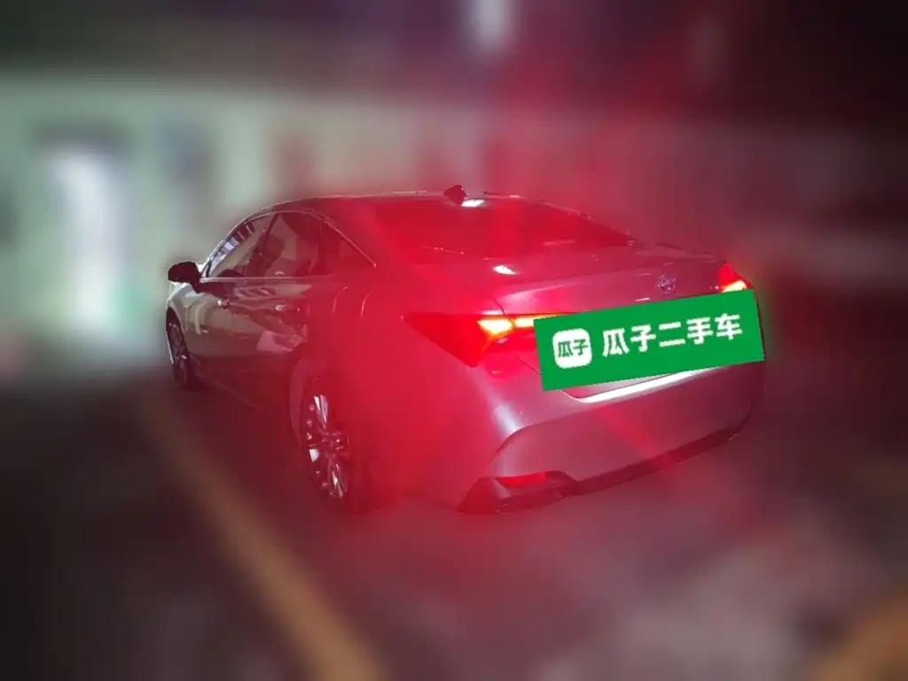 Toyota Avalon — миниатюра 6