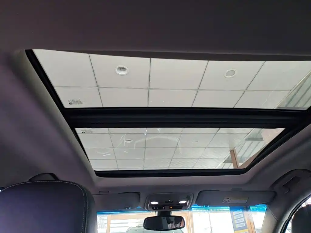 Cadillac XTS — миниатюра 18