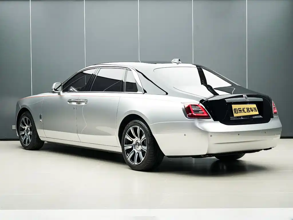 Rolls-Royce Ghost — миниатюра 32