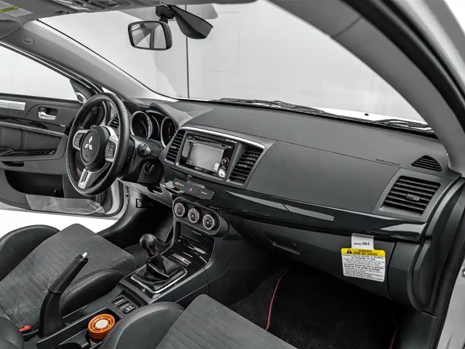 Mitsubishi Lancer — миниатюра 20