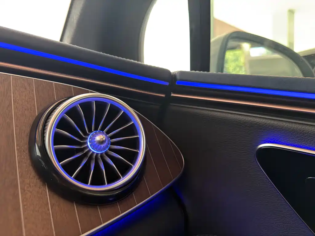 Mercedes-Benz EQE 2022 350