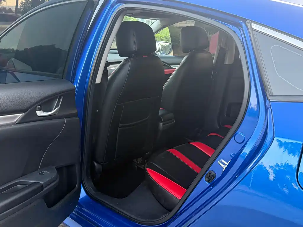 Honda Civic — миниатюра 12