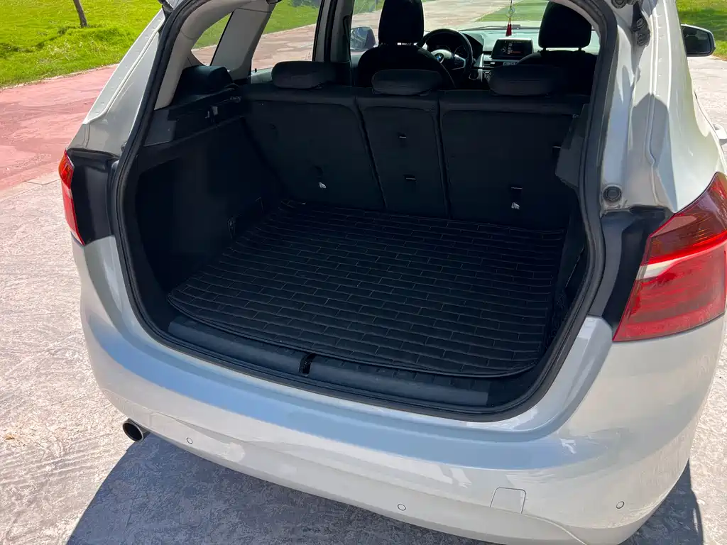 BMW 2 Series Active Tourer — миниатюра 22