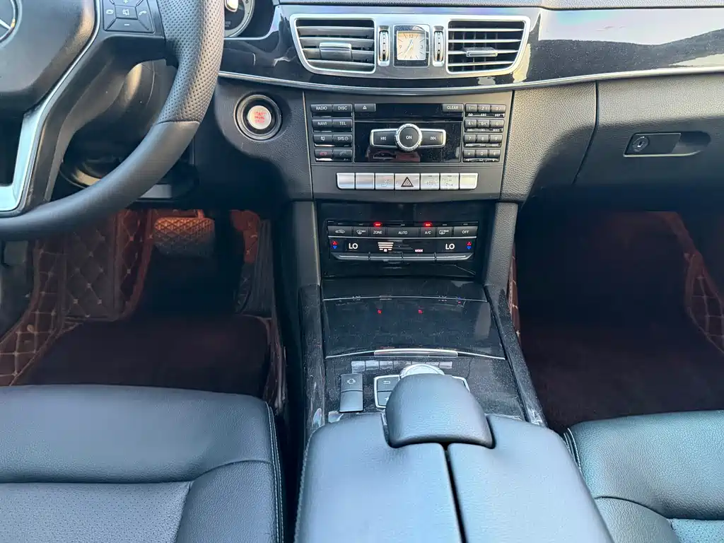 Mercedes-Benz E-Class — миниатюра 16