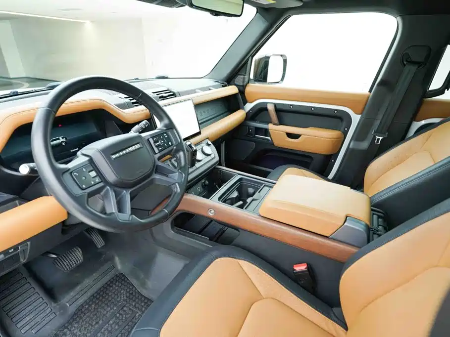 Land Rover Defender — миниатюра 9
