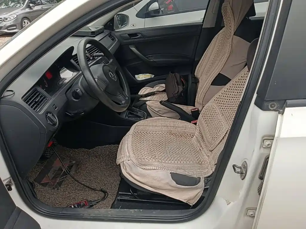 Volkswagen Santana — миниатюра 14