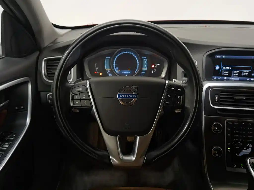 Volvo V60 — миниатюра 11
