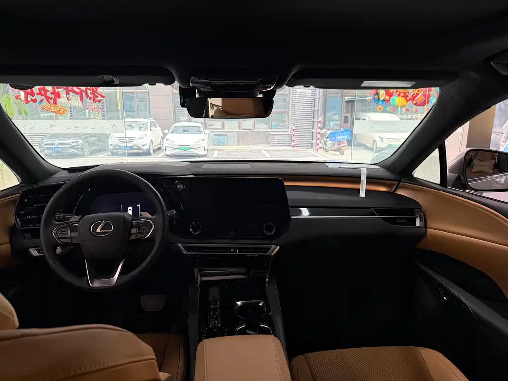 Lexus RX — миниатюра 11