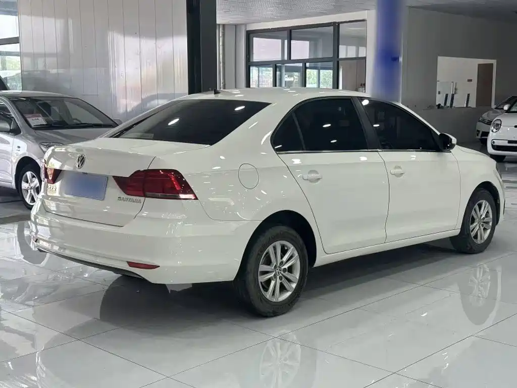 Volkswagen Santana — миниатюра 11
