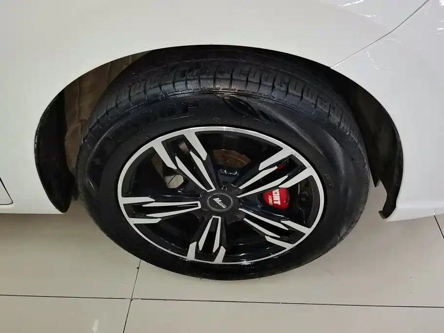 Honda Fit — миниатюра 6