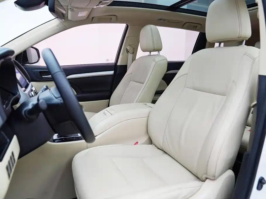 Toyota Highlander — миниатюра 7