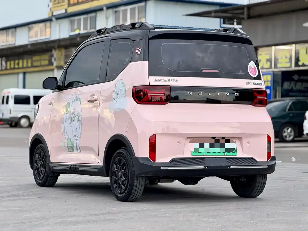 Wuling MINIEV — миниатюра 4