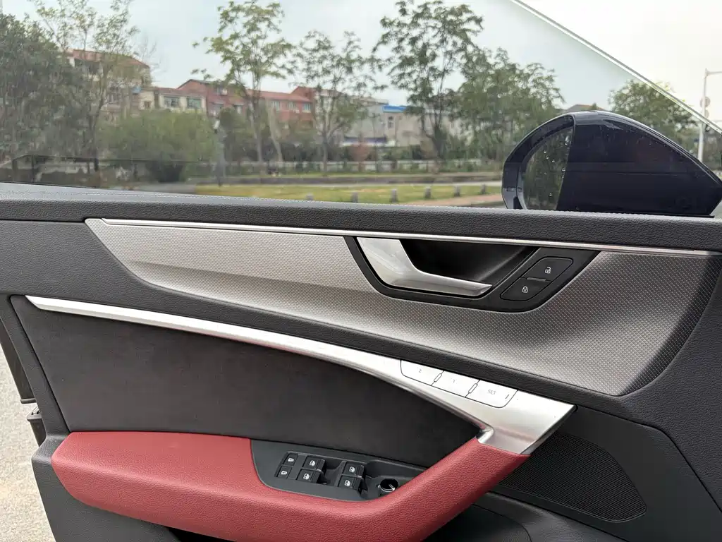 Audi A7L — миниатюра 14