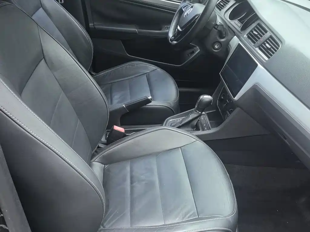 Volkswagen Lavida — миниатюра 16