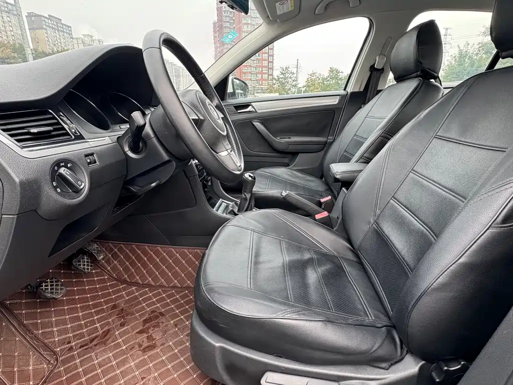 Volkswagen Bora — миниатюра 4