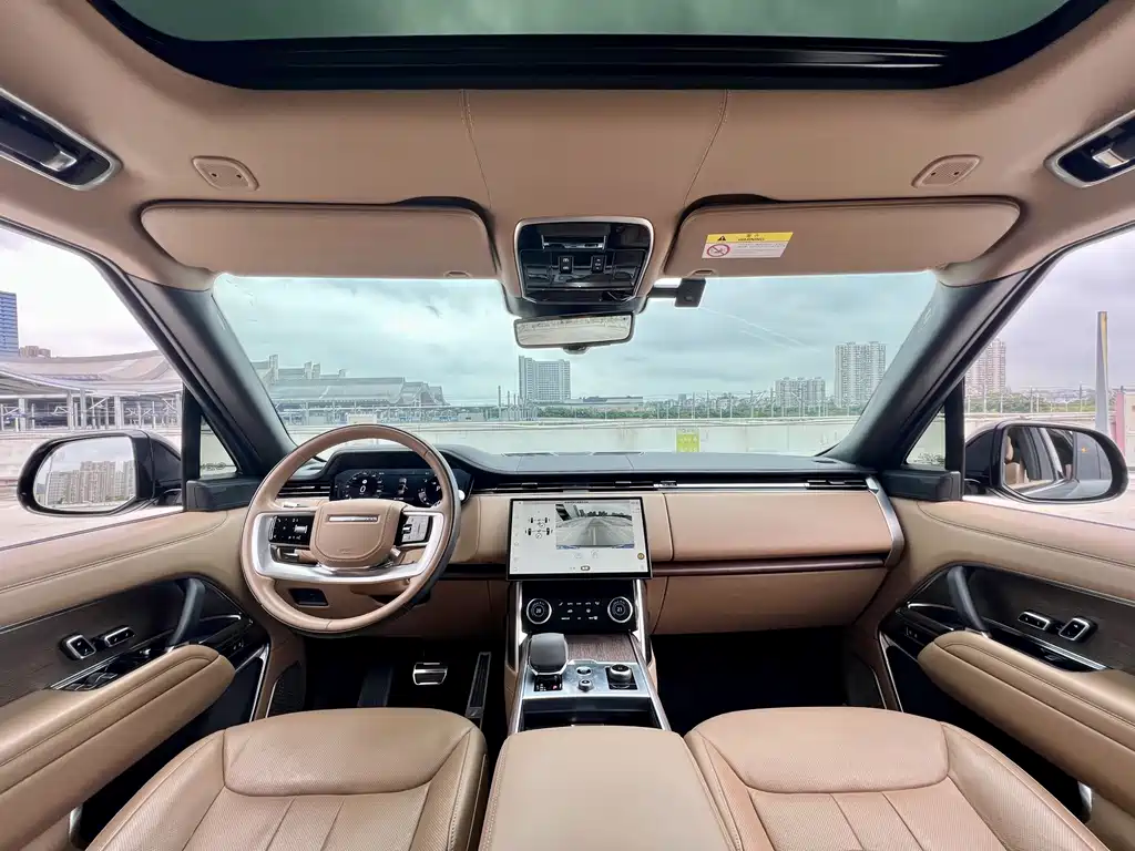 Land Rover Range Rover 2023 3.0 L6 400PS Long Wheelbase
