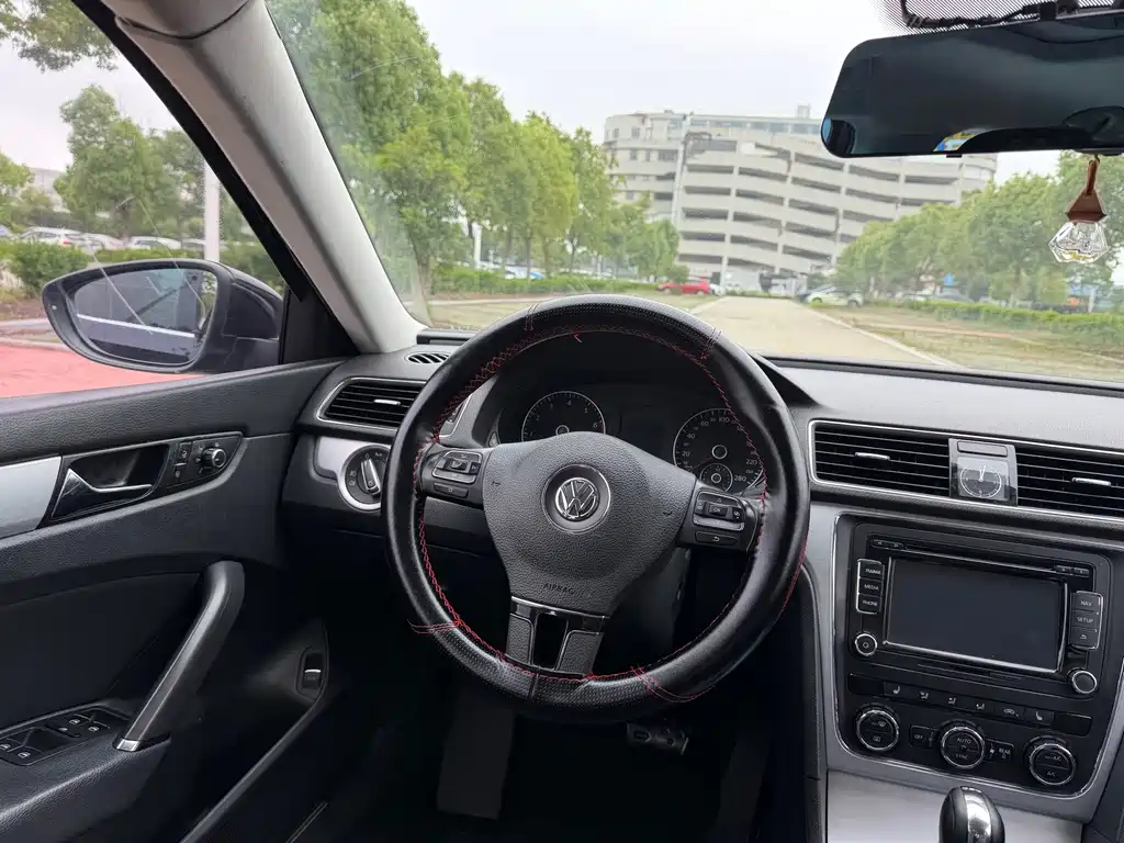 Volkswagen Passat — миниатюра 11
